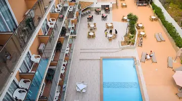 Costa Mediterraneo