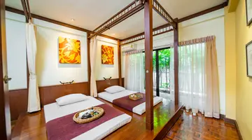 COSY BEACH HOTEL
