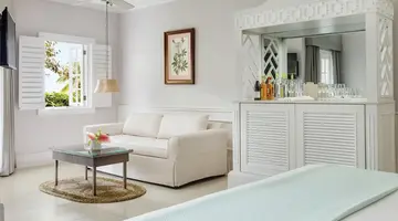 Couples Sans Souci