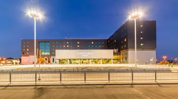 Courtyard By Marriott Warsaw Airport