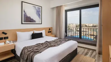 CREEK HOTEL AND RESIDENCES