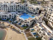 CREEK HOTEL AND RESIDENCES
