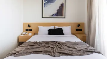 CREEK HOTEL AND RESIDENCES