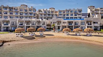CREEK HOTEL AND RESIDENCES