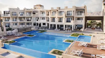 CREEK HOTEL AND RESIDENCES