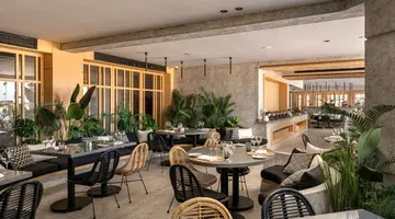 CREEK HOTEL