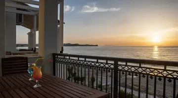 Cressida Seaside Apartments