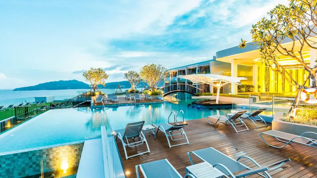 Crest Resort and Pool Villas Phuket