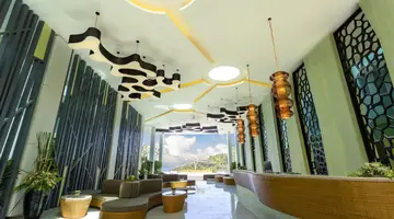 Crest Resort & Pool Villas Phuket