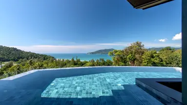 CREST RESORT & POOL VILLAS