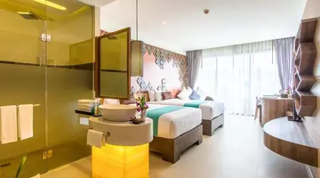 CREST RESORT & POOL VILLAS