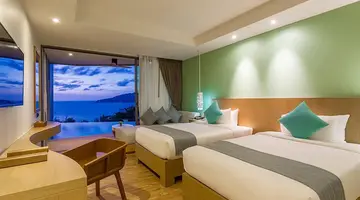 Crest Resort & Pool Villas