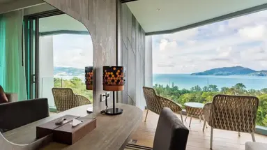 CREST RESORT & POOL VILLAS