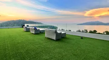 CREST RESORT & POOL VILLAS