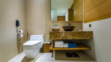 CREST RESORT & POOL VILLAS