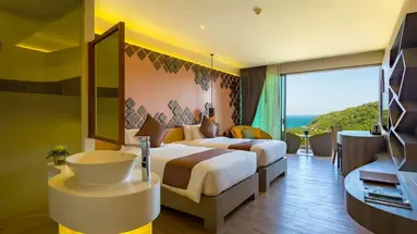 CREST RESORT & POOL VILLAS