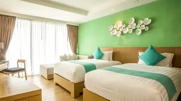 CREST RESORT & POOL VILLAS