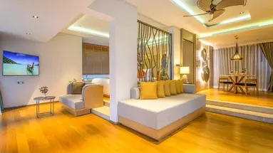 CREST RESORT & POOL VILLAS