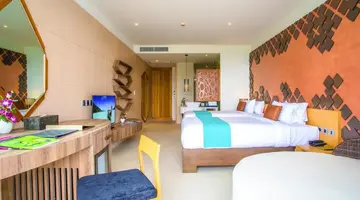 CREST RESORT & POOL VILLAS