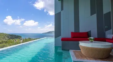 CREST RESORT & POOL VILLAS