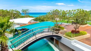 CREST RESORT & POOL VILLAS