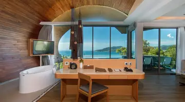 CREST RESORT & POOL VILLAS