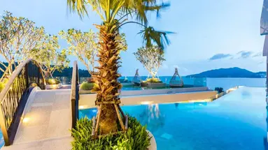 CREST RESORT & POOL VILLAS