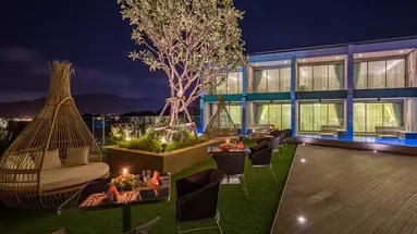 CREST RESORT & POOL VILLAS