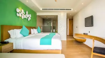 CREST RESORT & POOL VILLAS