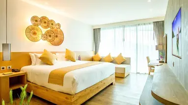 CREST RESORT & POOL VILLAS