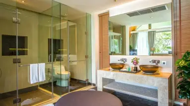 CREST RESORT & POOL VILLAS