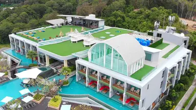 CREST RESORT & POOL VILLAS
