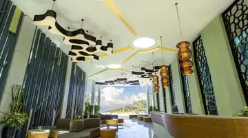 CREST RESORT & POOL VILLAS