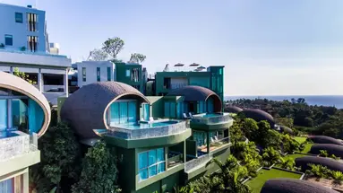 CREST RESORT & POOL VILLAS