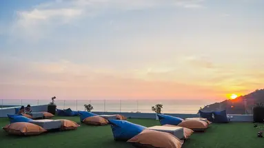 CREST RESORT & POOL VILLAS