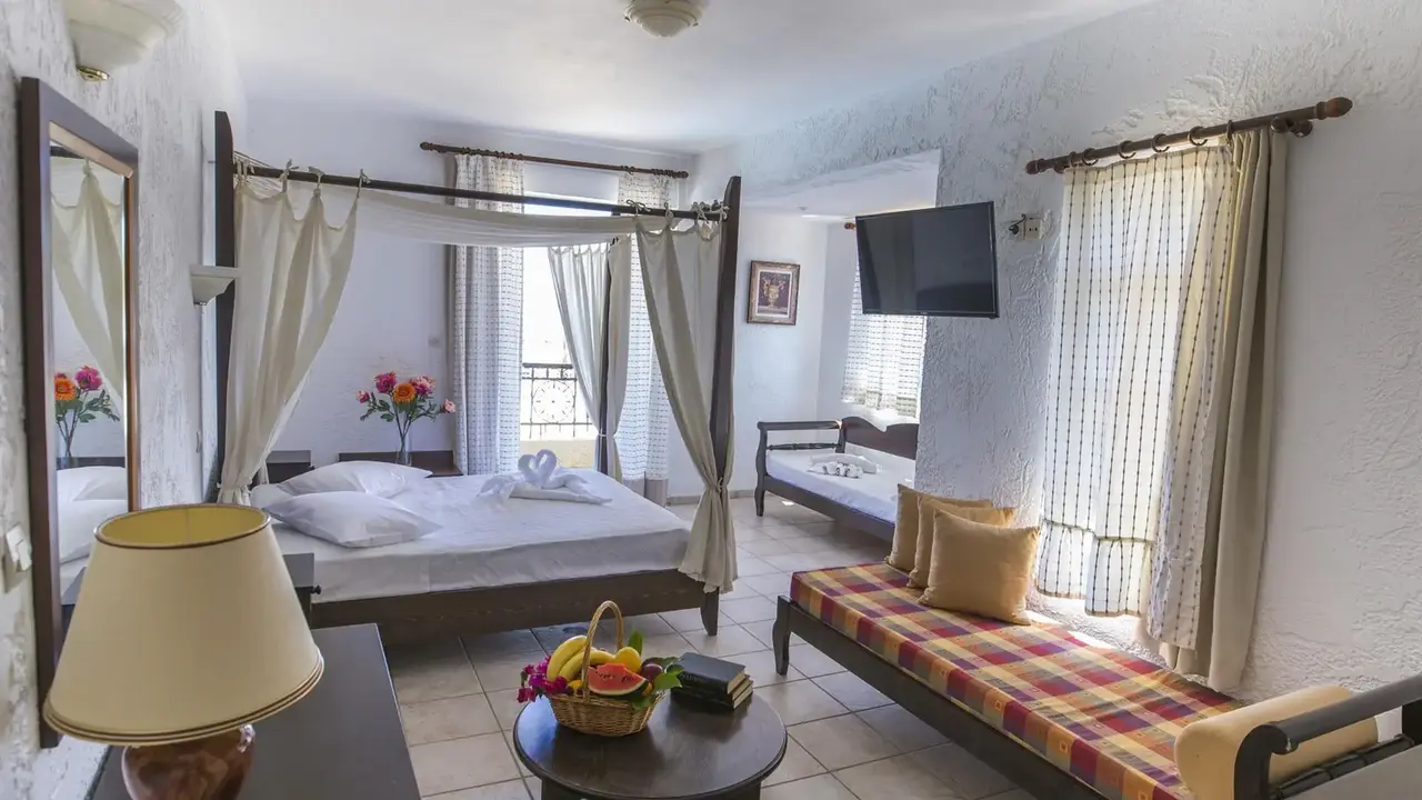 Creta Aquamarine (Ex.Creta Residence)