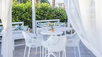 Creta Aquamarine (Ex.Creta Residence)
