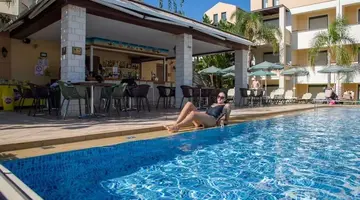 Creta Palm