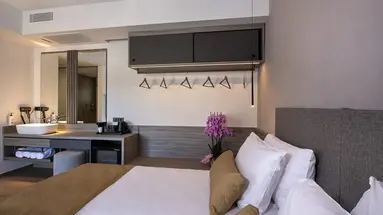 Creta Palm