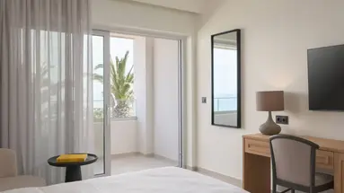 CRETA ROYAL