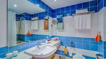 CRETA ROYAL