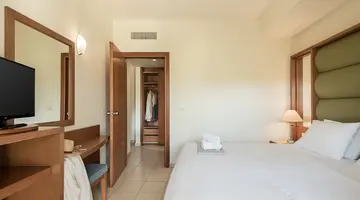 CRETAN DREAM ROYAL