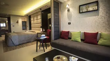 CRETAN DREAM ROYAL