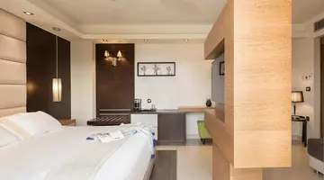 CRETAN DREAM ROYAL