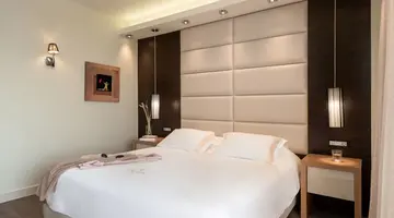CRETAN DREAM ROYAL