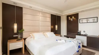 CRETAN DREAM ROYAL