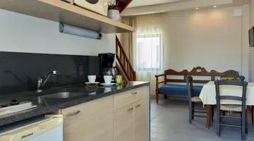 Creteco Hotel & Suites