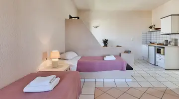 Creteco Hotel & Suites