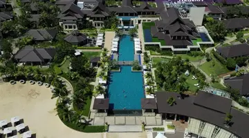 Crimson Resort & Spa Mactan, Cebu