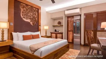 Crimson Resort & Spa Mactan